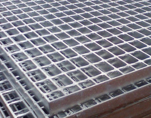 不锈钢压焊钢络板的焊接